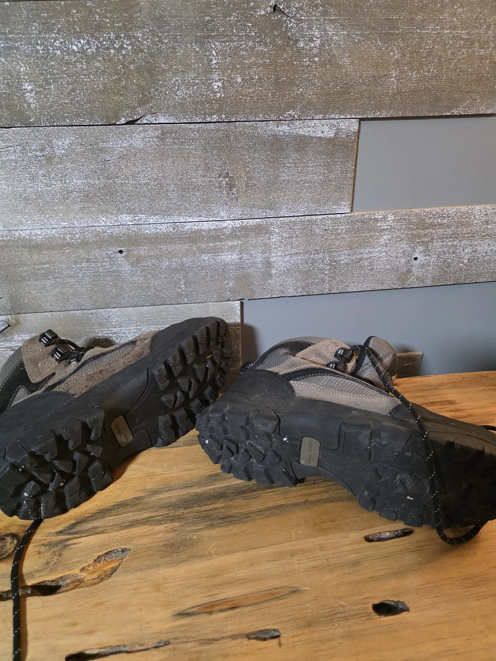 Ozark Trail Gladiator Men's Gray and Brown Hiking Boots